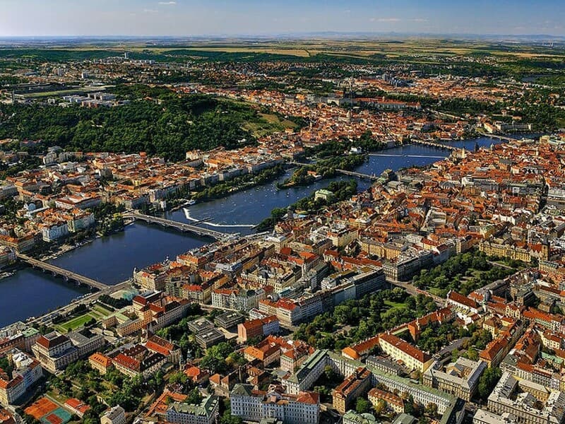 Vyhlídkový let nad Prahou